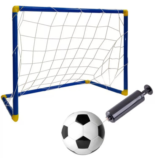 Filet de football avec but de football et ballon
