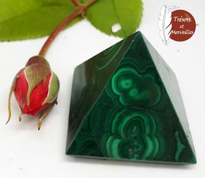 Pyramide de malachite